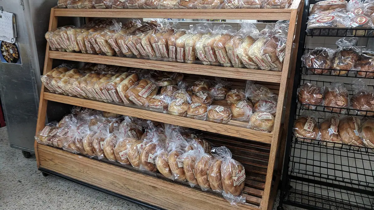 Rowes Bakery – bakery in Boscoppa, St Austell